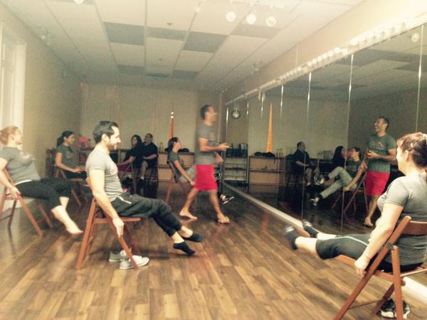 actorsworkshop's tweet photo. Todo es risas y movimiento en la clase de expresión corporal de @francheers51. #ACTitude http://t.co/vkZXHgtOCU http://t.co/uKZPLoSSIk