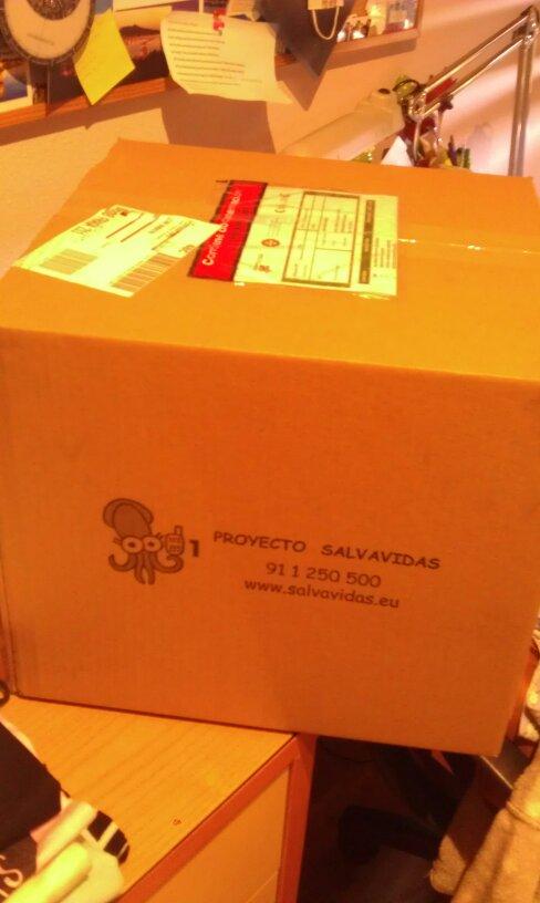DeAzalais's tweet photo. @proyectosalvavidas hoy he recibido el pedido gracias x creer en esta causa. #unDEAparalsahara  @noemipargra http://t.co/qVXem8J7Vm