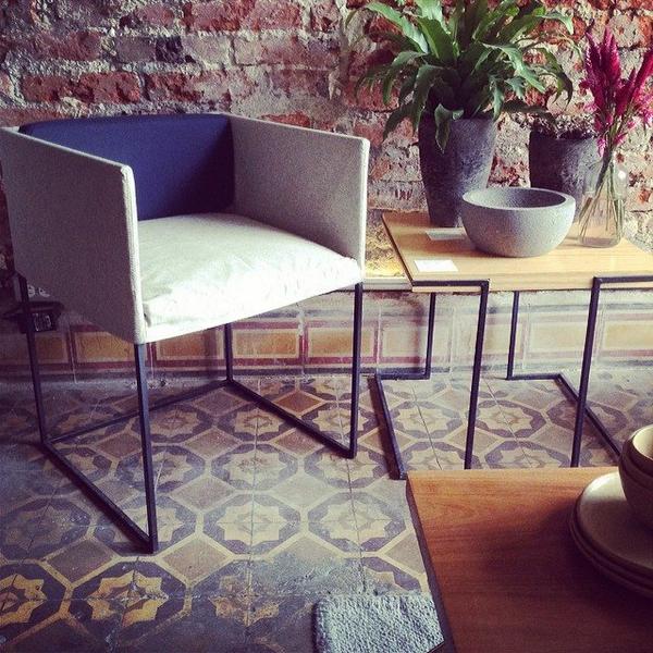 oydymx's tweet image. Nueva silla de comedor gris/azul. Miles de telas para que escojas! #aprox #design #bluecheese #interiorismo #minimal