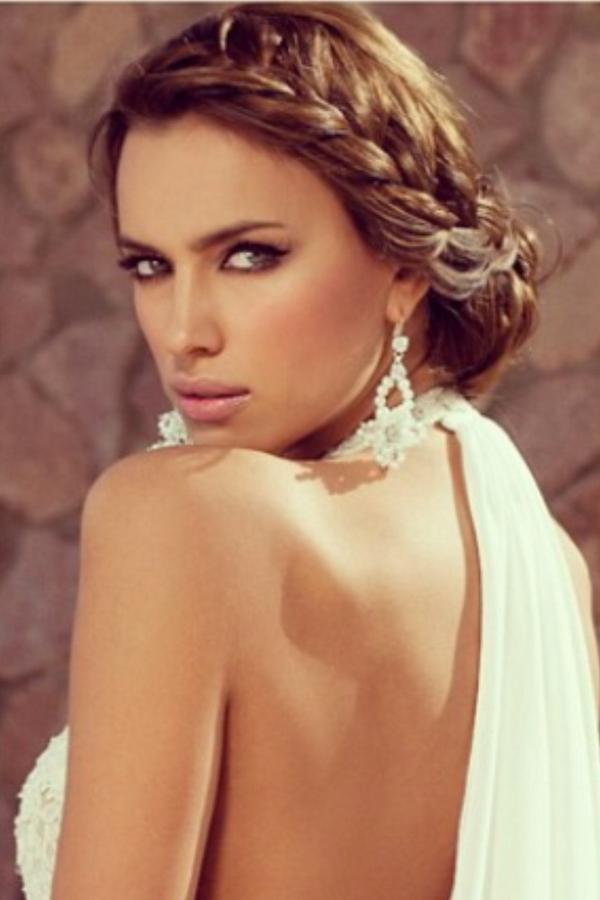 Kllkelly's tweet photo. #recogido #trenza #estiloimperial #moñobajo http://t.co/STdsFHPn00