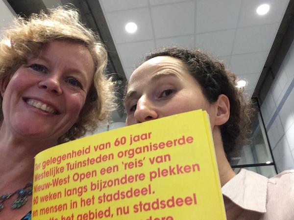 NwWstXprss's tweet image. Mooi gidsje en gezellige middag @nwopen :) "@NieuwWest: Mooi boekje gelanceerd met de schatten van Nieuw-West Open! http://t.co/ya0ONILUq3"