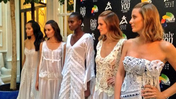 Pasarelaadlib's tweet photo. Espectaculares diseños de @TonyBonetAdlib @diramodaibiza @Ibimoda_Ibiza @PilucaBayarri #LuisFerrer en @onlyyouhotels http://t.co/wJ02q3XkrX