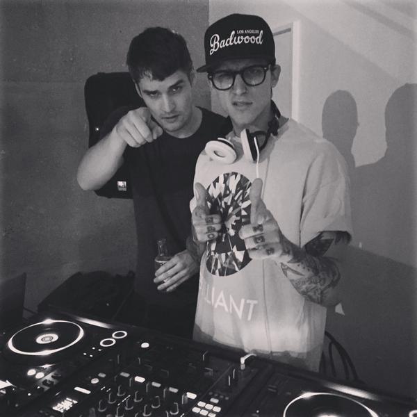 Life_Collective's tweet photo. We are *LIVE* at L.I.FE COLLECTIVE LAUNCH @LeeboFreeman on the decks w/ the hype man @Jamie_Kendrick #lifecollective http://t.co/hZ8A7aWMMG