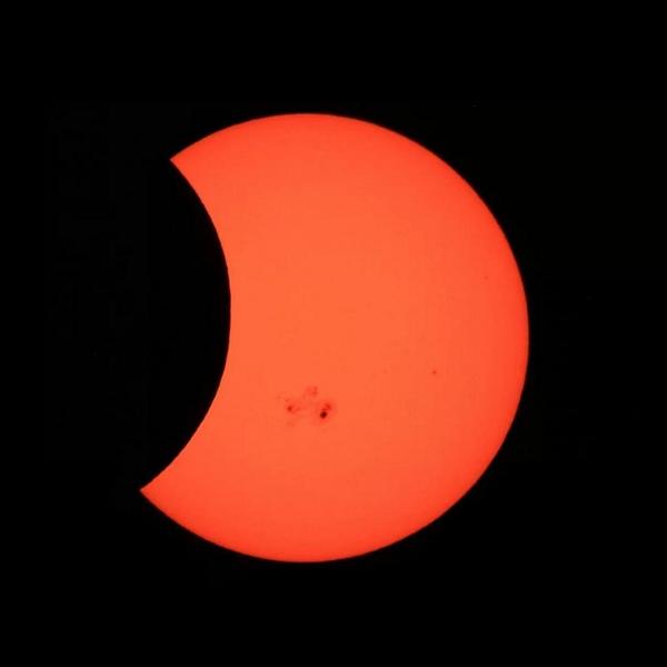 nirvanatribute's tweet image. Some of you may or may not know that I am also an Astrophotographer. Hope you saw the partial eclipse. #eclipse2014