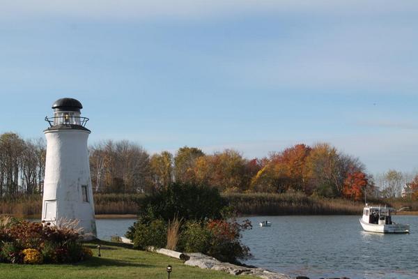 Fall in New England 
#fall #fallfoliage #nature #photography