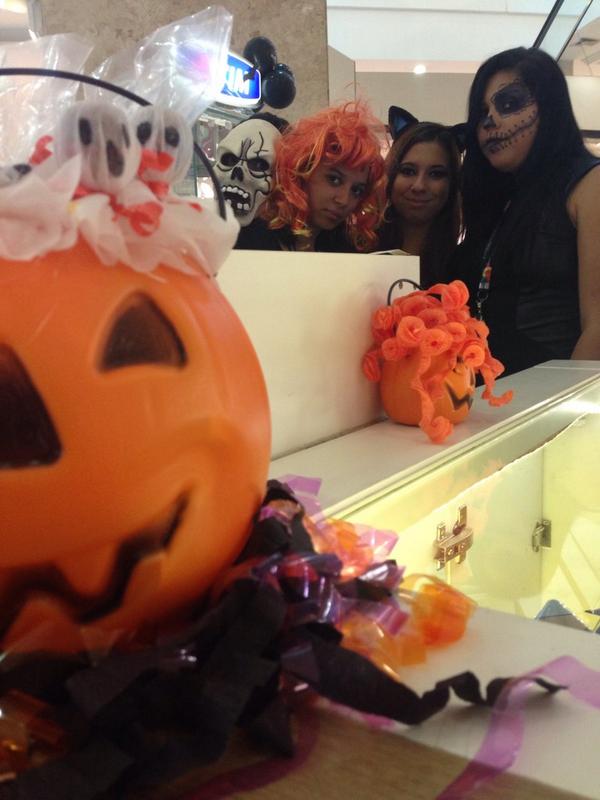 mobilepatio's tweet photo. #ControleDay #Halloween #TIM @FreirJoao @leoqueiroztim @aguiasretailtco @anderindalecio @Power_Dealer @TIMBrasil http://t.co/i6qEqcT3yT