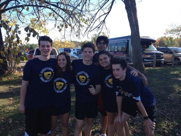 alecalvaa's tweet photo. .@mylakehead aspiring class of 2019 athletes! Hoping to grab a spot on your xc team! #vserious #lakehead4lyfe http://t.co/HUdJVWUiFt