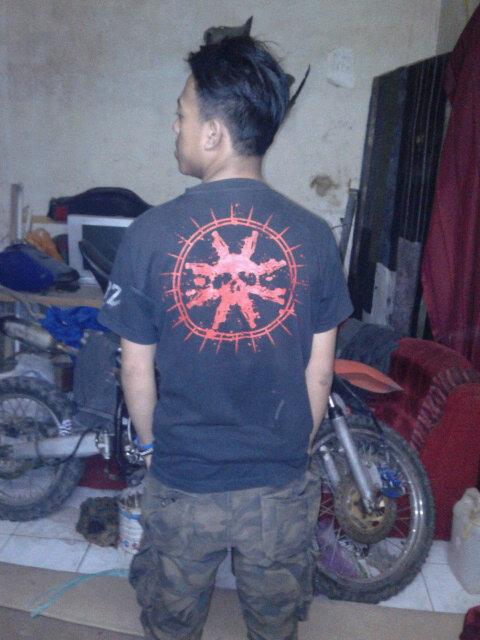 aboyshth's tweet image. #bhc #pride #Hellshow2014 #bukankolektor #penikmatmusik #bukanpenikmatmerch #meliCDlainmelibaju @burgerkill666