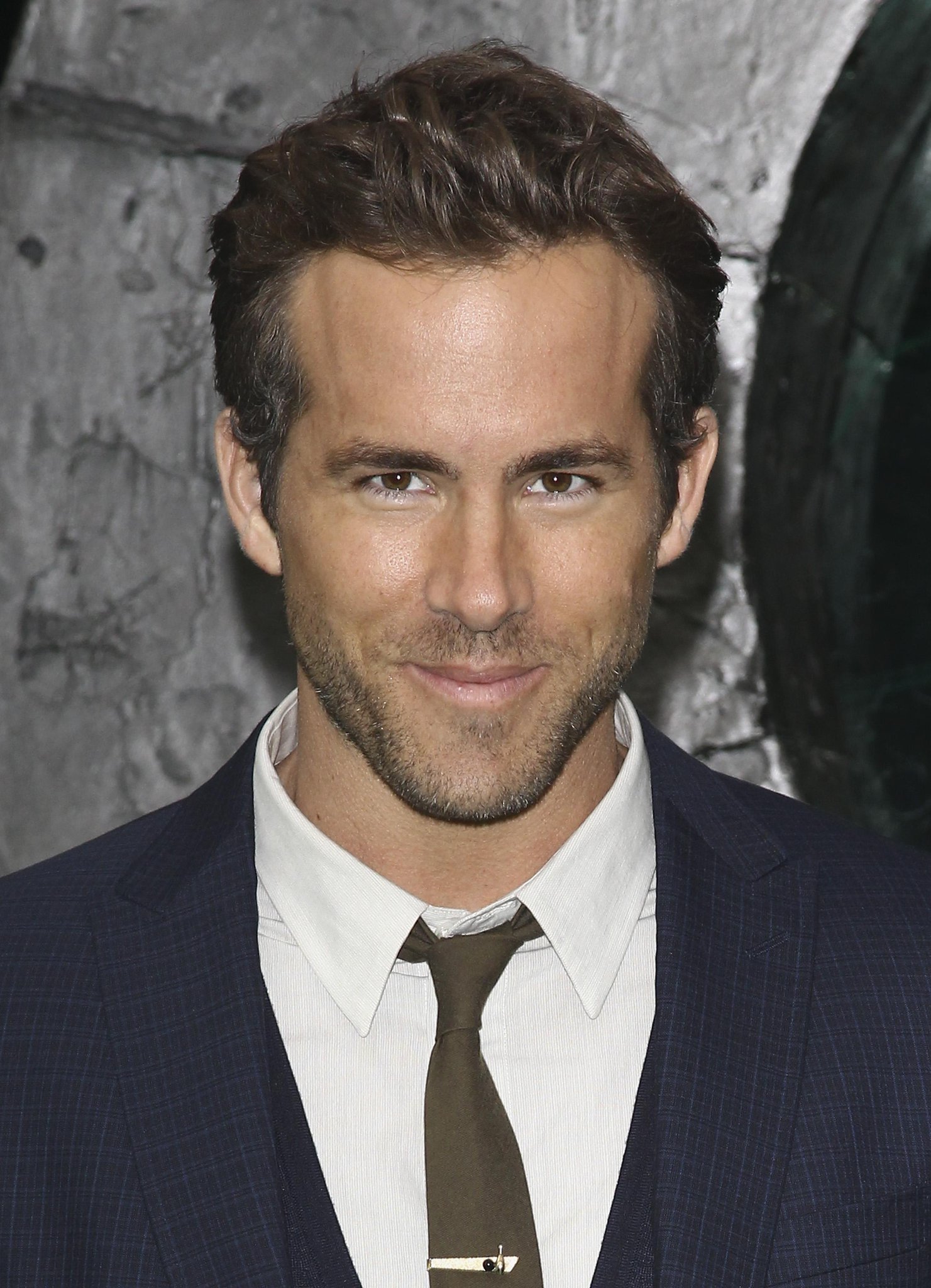 17 reasons to fall in love with birthday boy Ryan Reynolds  