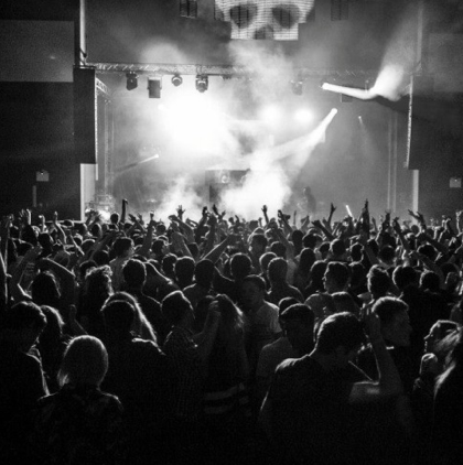 J3SMAN's tweet photo. Top 10
The top 10 tracks over the past 18 years, chosen by top DJ/Producers, see here:http://t.co/Pz4tcy6oA2 #DNB http://t.co/lfWUdQ96fT