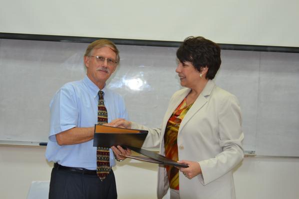 Hemos suscrito un convenio con Zamorano para fortalecer los programas de cooperación internacional