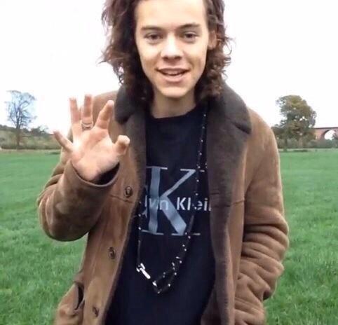 jessi_goo's tweet image. Harry throwing up that WC for girls golf tomorrow 😏⛳️🎀 #SwingForTheCure