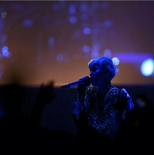 mccartney0's tweet photo. @MileyCyrus un 14 de febrero... #BangerzEraMemories #BangerzTour its over http://t.co/oOCDX7DgJF
