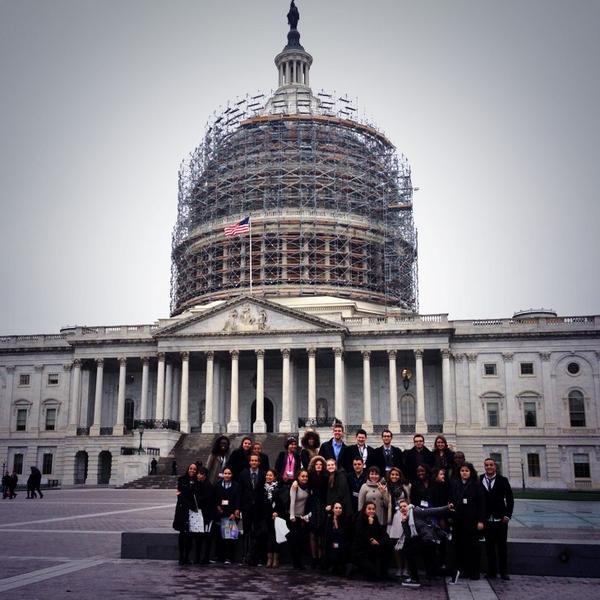 JeunesAMB's tweet photo. Belle journée à @visitthecapitol se terminant par une belle photo de groupe 😊 #Capitol #Congress #Senate #JA2014 http://t.co/G5yTiBNs2U