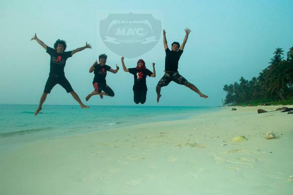 MAC_Medan's tweet photo. Medan Adventure Community Trip On Pulau Palambak http://t.co/Bq9LVOiQ2S