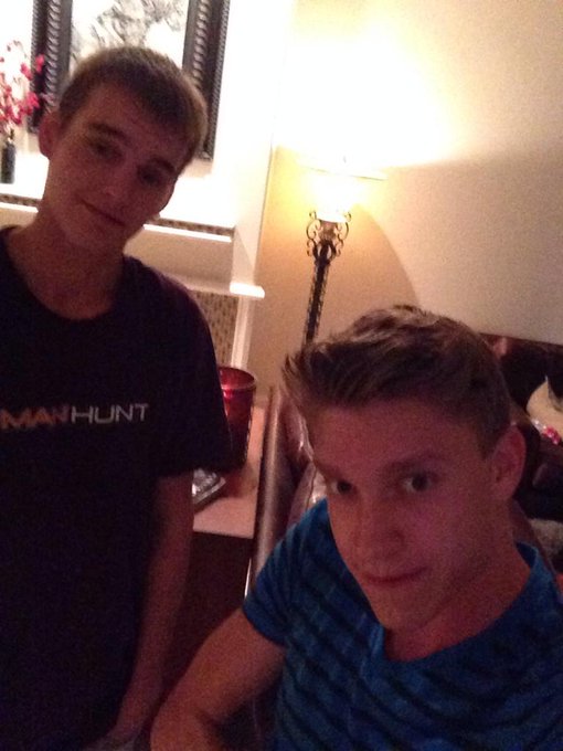Kicking it back with my boy @BrocRossxxx #ThirstyThursday #followus http://t.co/qFixGDYy9l