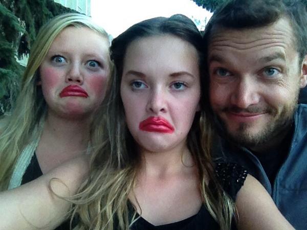 ChadCarritt's tweet photo. Waiting in line for @MirandaSings #mirandasingscalgary http://t.co/SHPMVBbfGN