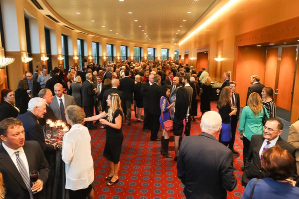 Portland_Pages's tweet image. It&apos;s a full house @Portland_State #SimonBenson14 awards An evening full of inspiring individuals! #FearlessPSU #PSOM