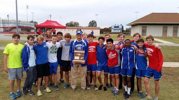 holly4tigs's tweet image. Congrats to coach rubios final cc team on placing first at regionals. Heading to state!! #HardingStrong