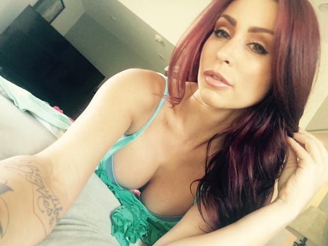 For those that don't follow me on Insta a pic from set @BangBros LA http://t.co/Pzkah4Goyz<a href="/tag/football"class="tags"><span>#football</span></a><a href="/tag/sundayfunday"class="tags"><span>#sundayfunday</span></a><a href="/tag/sunday"class="tags"><span>#sunday</span></a><a href="/tag/sundayvibes"class="tags"><span>#sundayvibes</span></a><a href="/tag/girlswithtattoos"class="tags"><span>#girlswithtattoos</span></a>