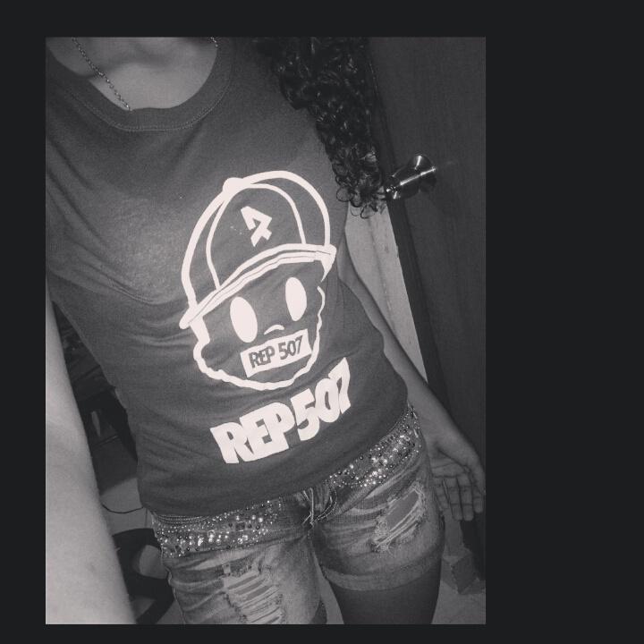 ZugeiryLilibet's tweet photo. -Representando la marca #REP507✌ http://t.co/O1fqxJI0Ir