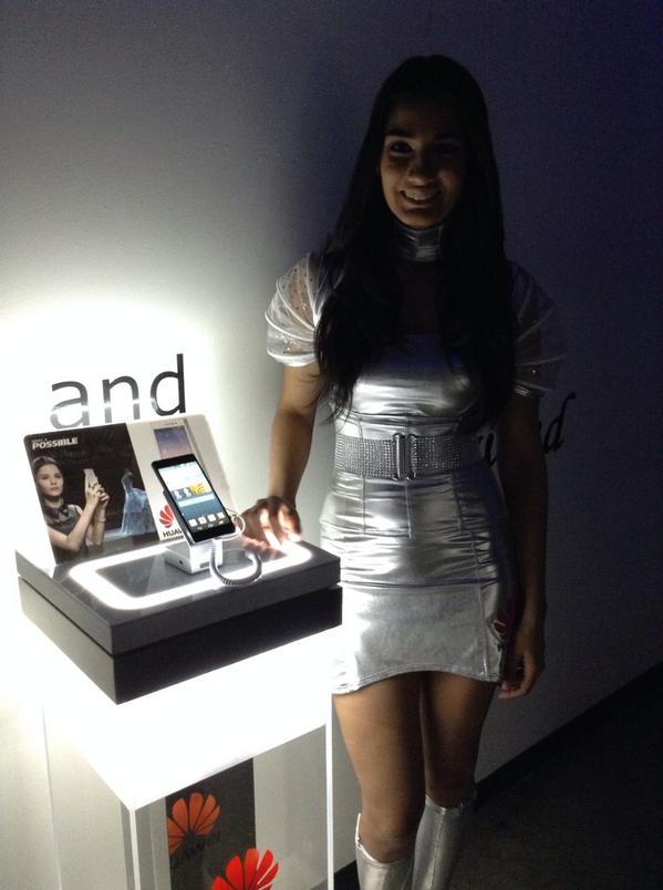 HuaweiHn's tweet photo. La experiencia Huawei ha comenzado. #RedefiniendoElFuturoConHuawei http://t.co/N5FU9cgR4I
