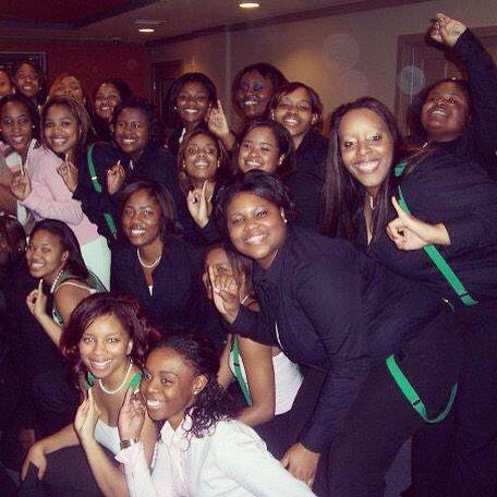 LoveFionaRose's tweet image. Happy AKAversary to #TheOdyssey! 9 years and counting! #Fall2005 #ZetaDelta #50 #Eutropia 💚🐸💗