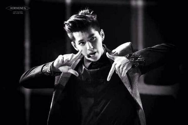poundpoo's tweet photo. อ้าวนี่โค้ดลับเหรอเนี่ย😆 #เรื่องราวของฝานชิง #krislay http://t.co/tSv4P6xb4z