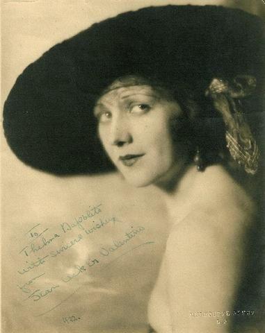 retroclassics1's tweet photo. Happy birthday Jean Acker (10/23/1893 - 8/16/1978) #JeanAcker http://t.co/IUVoYvpFoB