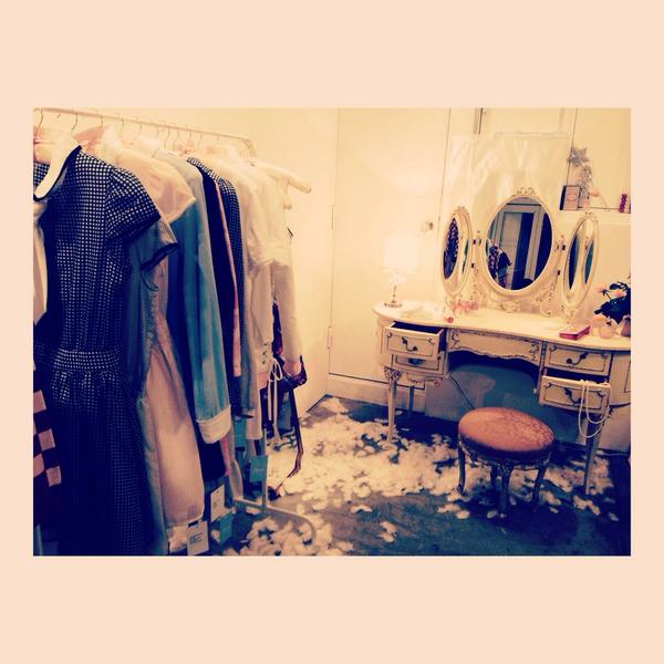 larmemagazine's tweet image. 展示会めぐり🌹春夏のお洋服にうきうき。#honeysalon #Virginis