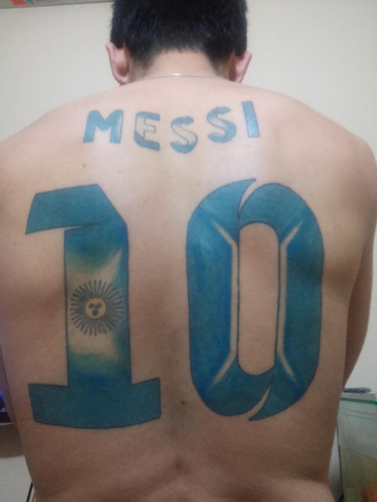 Fan del Tatoo Messi on X: "RT xfa @Messimaniacas_ @MarcaMiente @LasPulgitasdLeo Tattoo totalmente terminado gracias Leo Messi sos mi D10S http://t.co/bzjCn05bFE" / X