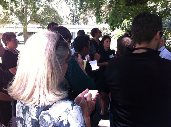 mareewhiteley's tweet image. Posing questions about colonial botanist James Drummond #StirlingGardens @HeritagePerth  #wtwpSR #oldoaktree