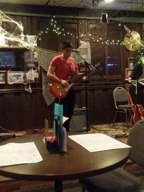 legitsamv's tweet photo. Mm mm those days at open mic. The pick-up never works when it's supposed to! #live #performanceproblems #memories http://t.co/oEMirIkGZt