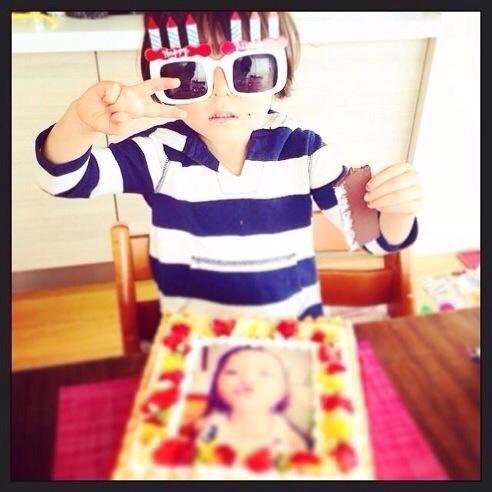 0309Girls's tweet photo. 今日サランちゃんも誕生日だったなんて...ㅠㅠ

생일 축하 🎉🎂
可愛い可愛いサランちゃんがたまらなく好きだ😚💕💕💕 http://t.co/pcSZID4yRA