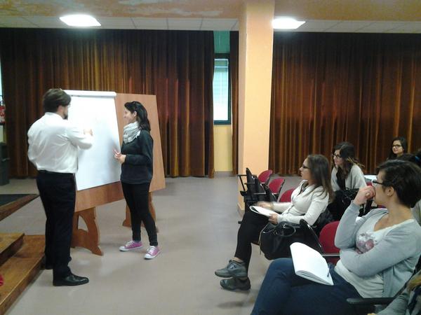 YouthCaravella's tweet image. Il cervello e la comunicazione. Parliamo del &quot;cervello iconico&quot; insieme al Dr. Corna. #CommunicationLab