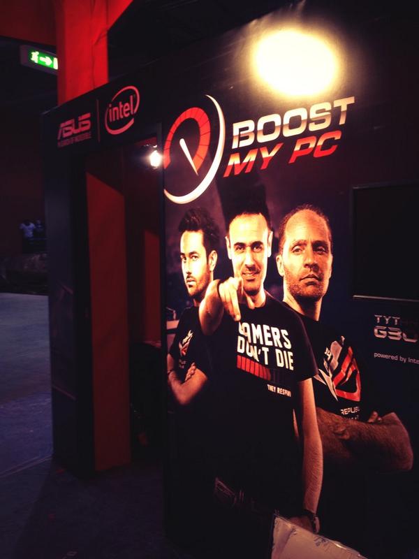 stefanovisaggio's tweet image. Il sogno di ogni gamer? #BoostMyPC #ASUS @GametimeItalia #milangamesweek