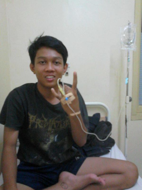 RezafajReza's tweet photo. Kaya di kontrakan :D http://t.co/gK8RuDz8QR