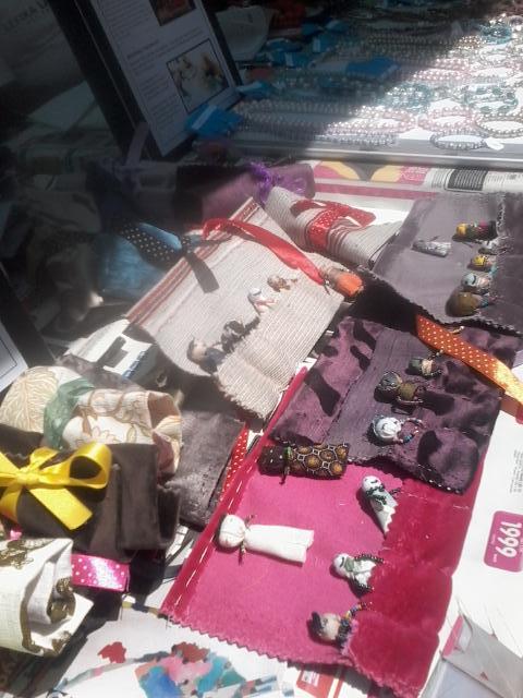 Beautiful #comfortdolls &amp;jewellery made by the ladies <a href="/LefikaLaPhodiso/">Lefika La Phodiso</a> on display at <a href="/FNBSA/">FNB South Africa</a> market day in #sandton