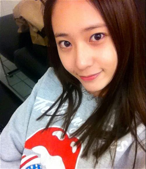 Happy Birthday , Krystal Jung Soo Jung ^^    