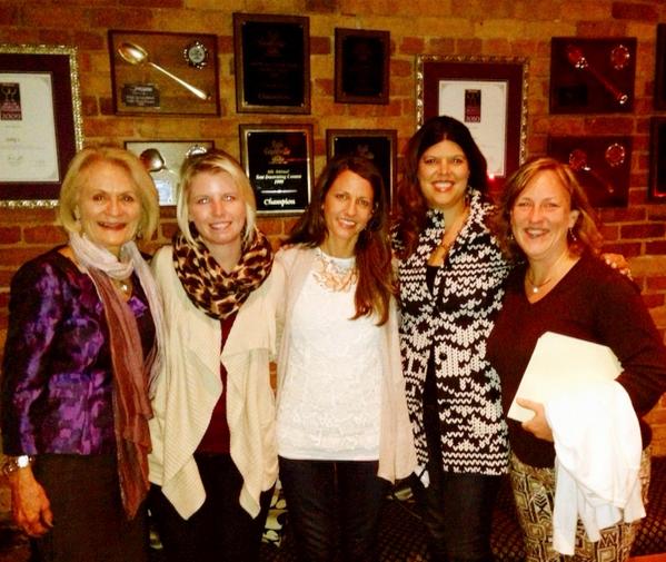 KarenYates11's tweet photo. Such a fun dinner with @SaraHagerty and her fab publishing team at @Zondervan. #EBTIS #allume #yates2 http://t.co/qIytwB8XM8