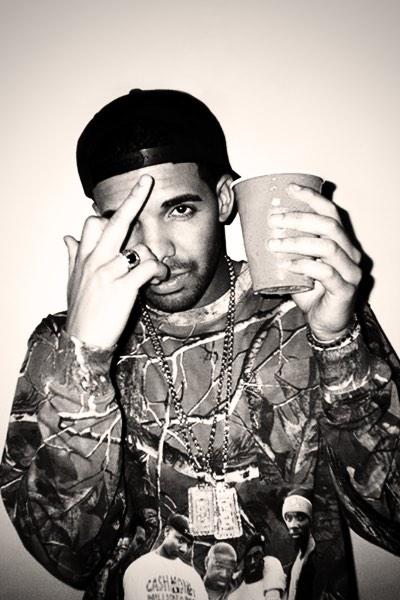 Happy birthday to my favorite rapper, Only 28, and getting richer than bill gates. Iove and blessing. 