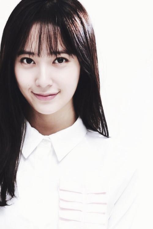 Happy birthday for krystal jung and her rps wish u all the best and more success 