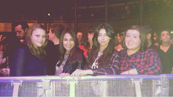 MeganJoanSmith's tweet photo. Last night was amazing #littleredtour @KatyB 💎 http://t.co/jwvgmmVr6N