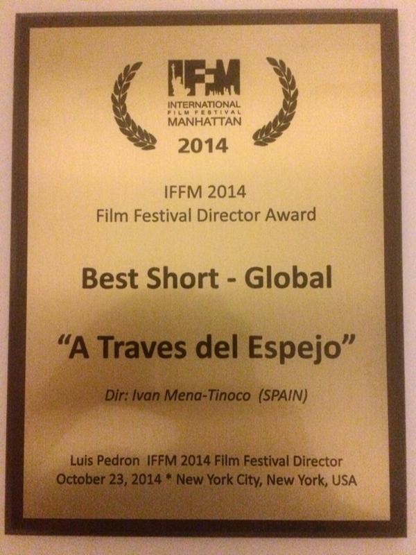 Breaking_Glass_'s tweet image. #ThroughTheBreakingGlass #ATravesDelEspejo BEST SHORT at @IFFMnewyork we couldn't be happier!! Thank you so much!!!