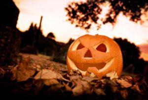 FourTravellers's tweet photo. Take the kids on an unforgettable #SpookyStay @TheWilliamCecil & Spooky Tour @BurghleyHouse http://t.co/DmCpGrQwIn http://t.co/29O70vcBYG