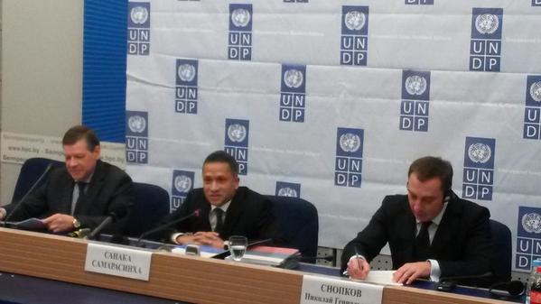 UNBelarus's tweet image. Handover of the #HDR2014 in #Belarus is happening now @UNDP_Belarus @BelarusMFA cc @UNDPEurasia #HappybirthdayUN