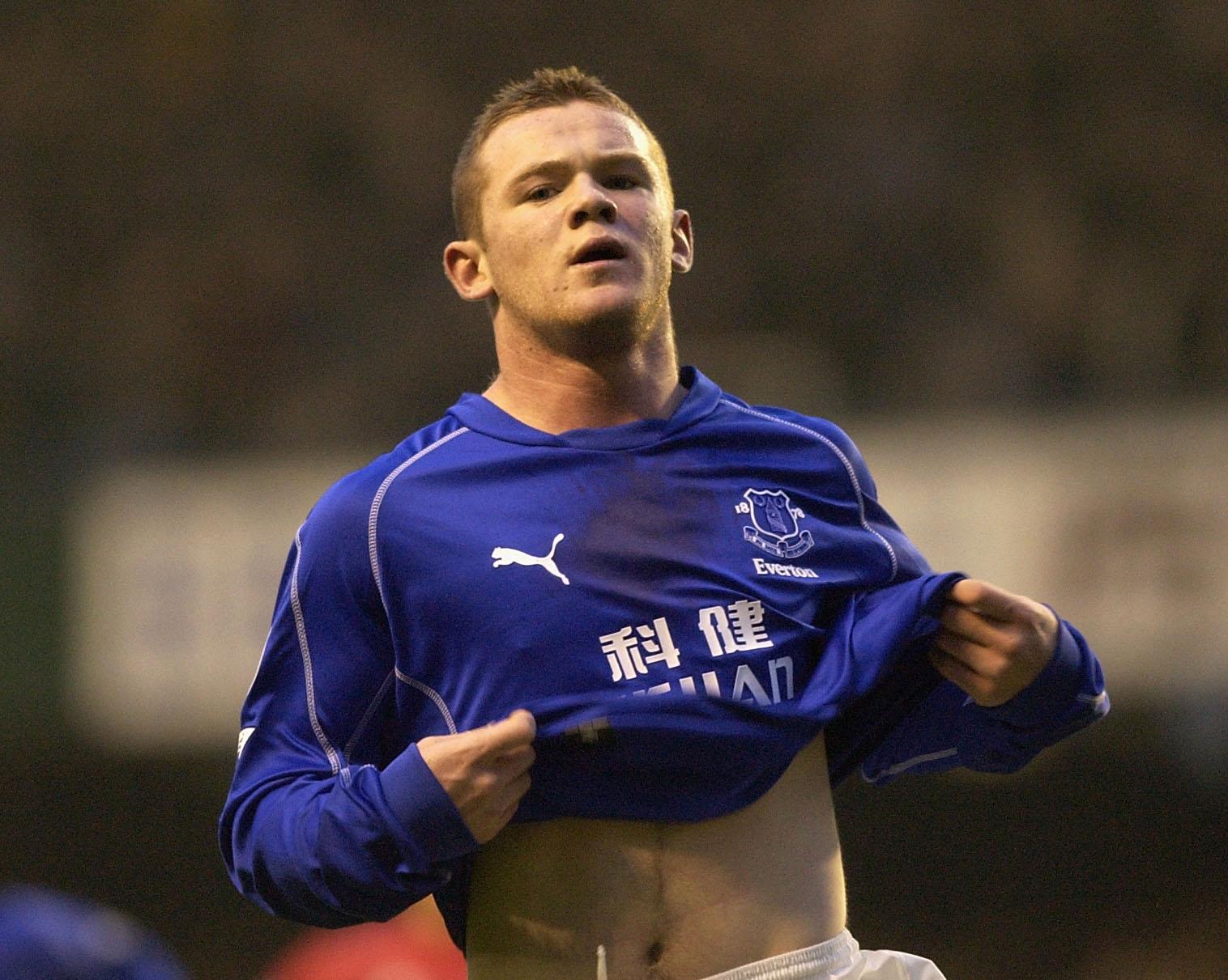 Happy 29th birthday Manchester United, England captain Wayne Rooney!
Everton P 77/17 goals 446/219 99/43 