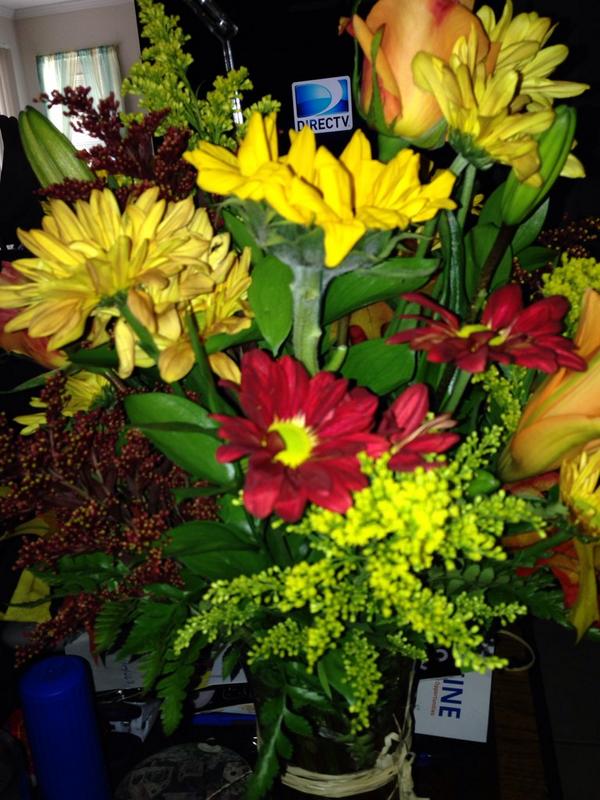 HeidiLHowell's tweet photo. Thank you so much to @alruthHR and all of my @Incepture family for thinking of me. My flowers are beautiful! Miss you http://t.co/GYhGzmdWPa