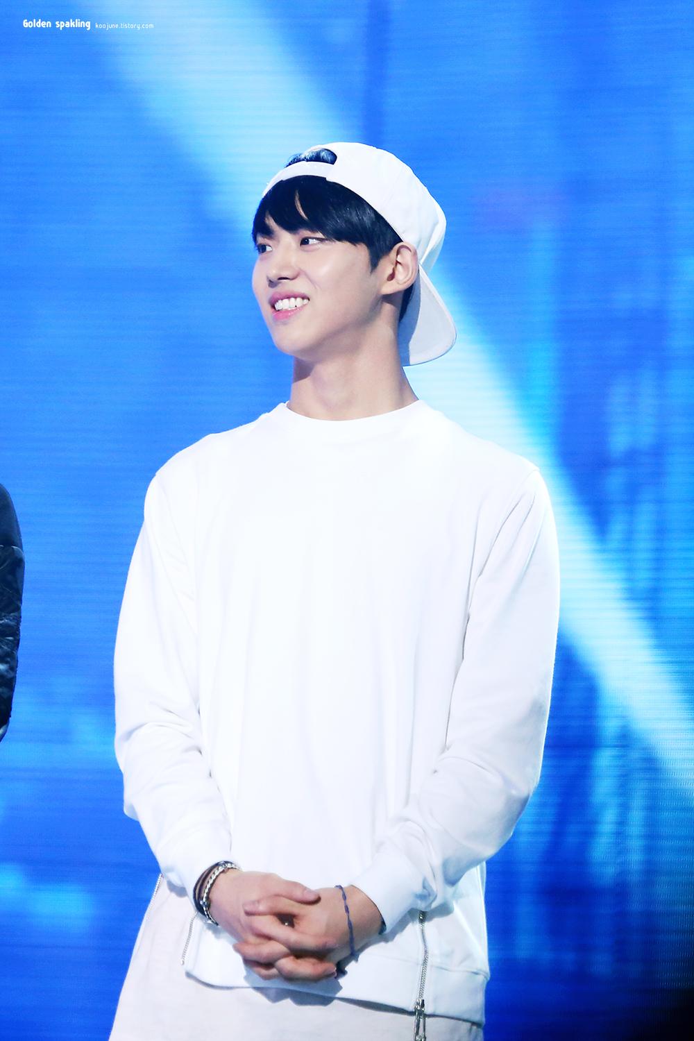 B0t1i8VCEAAB6jh.jpg:large