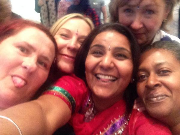 JasMahami's tweet photo. #BashSelfie with Tabby http://t.co/JWqYpfthNC